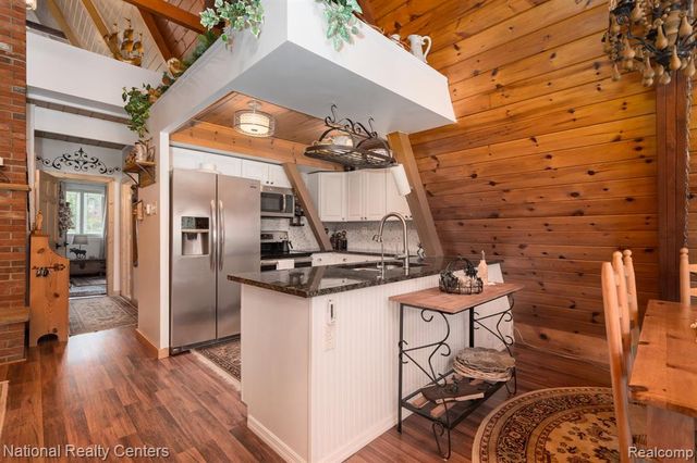 3627 Merritt Lake Drive, Metamora, MI 48455