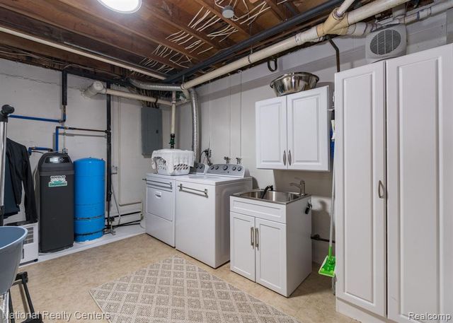 3627 Merritt Lake Drive, Metamora, MI 48455