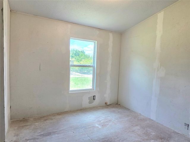 8443 HAMSTER DRIVE, Zephyrhills, FL 33540