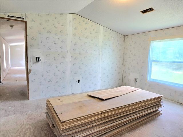 8443 HAMSTER DRIVE, Zephyrhills, FL 33540