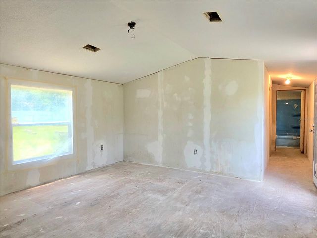 8443 HAMSTER DRIVE, Zephyrhills, FL 33540