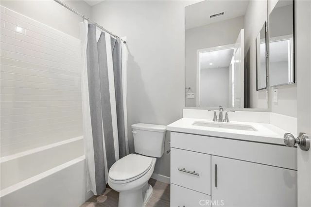 223 Elkhorn 79, Irvine, CA 92618