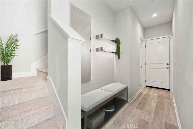 223 Elkhorn 79, Irvine, CA 92618