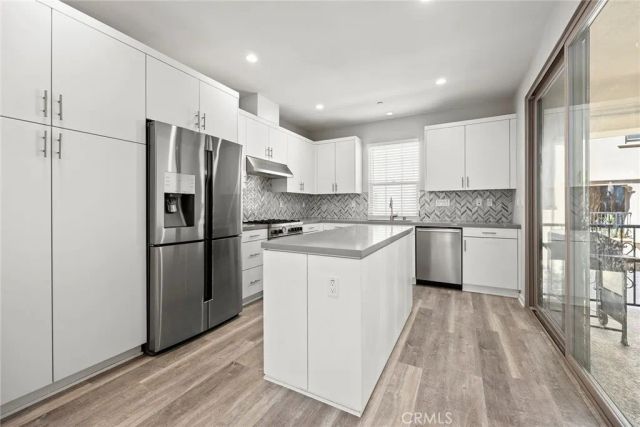 223 Elkhorn 79, Irvine, CA 92618