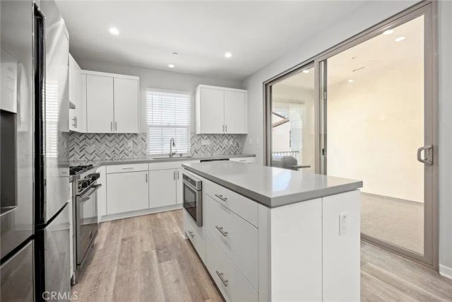 223 Elkhorn 79, Irvine, CA 92618