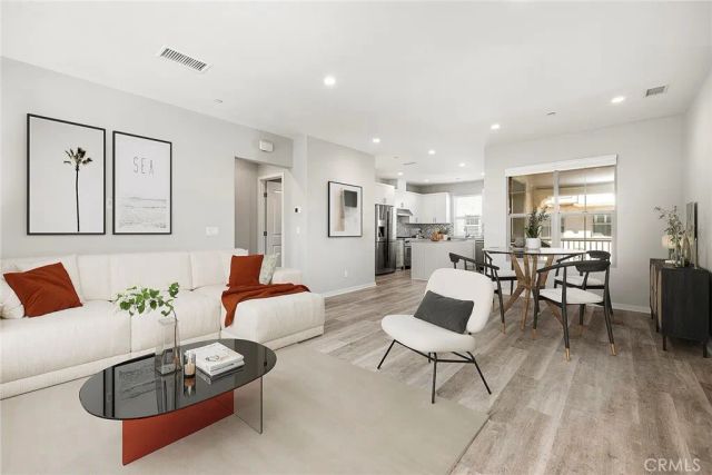 223 Elkhorn 79, Irvine, CA 92618