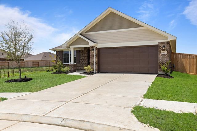 2257 W Post Oak Circle, Dayton, TX 77525