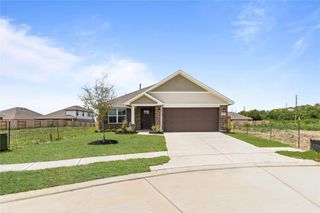 2257 W Post Oak Circle, Dayton, TX 77525