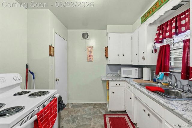 2210 Canniff Street, Flint, MI 48504