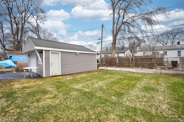 2210 Canniff Street, Flint, MI 48504