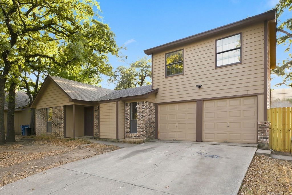 721 Timberoaks Drive, Azle, TX 76020 — photo 3