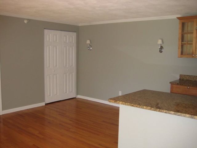 56 Townsend St C21, Abington, MA 02351