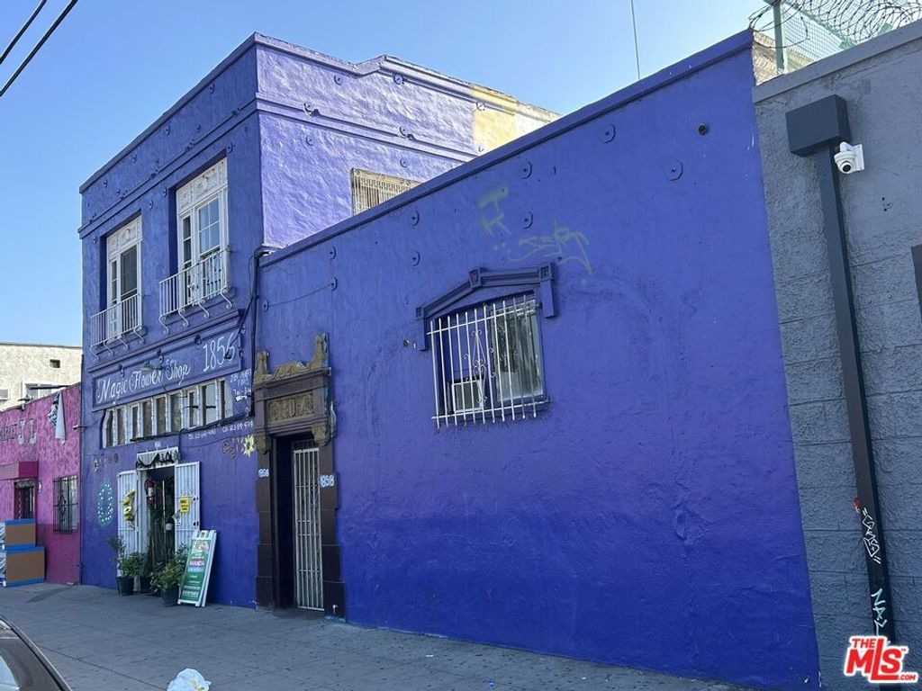 1856 W Washington Boulevard, Los Angeles, CA 90007 — exterior