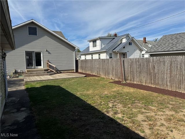 235 Harwood Street, Elyria, OH 44035