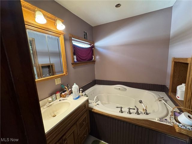 235 Harwood Street, Elyria, OH 44035