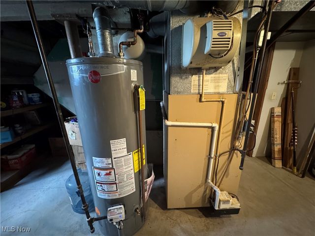 235 Harwood Street, Elyria, OH 44035