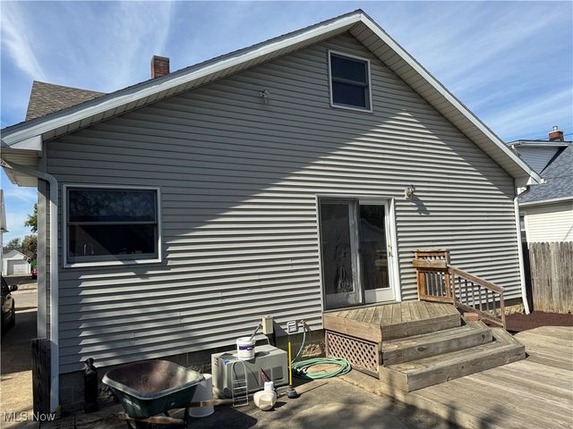 235 Harwood Street, Elyria, OH 44035