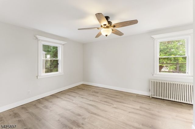 718 Thomas St, Elizabeth City, NJ 07202