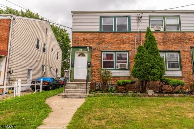 718 Thomas St, Elizabeth City, NJ 07202