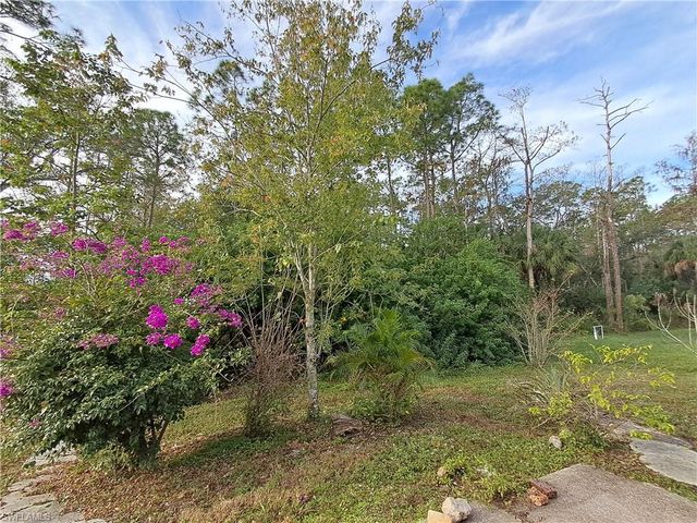 135 Greenbriar BLVD, Lehigh Acres, FL 33972