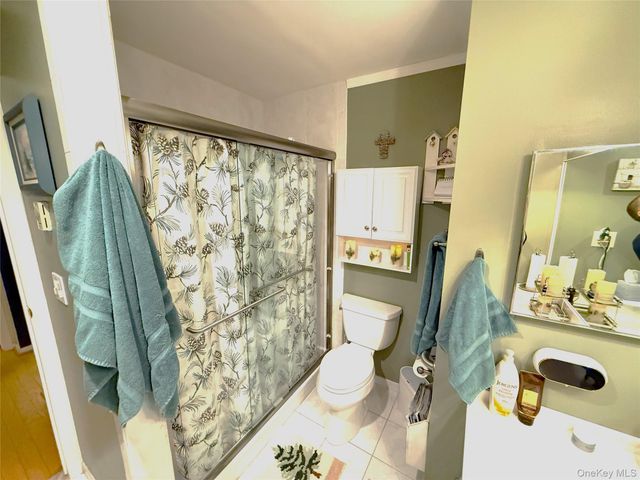 418 Weymouth Court B, Ridge, NY 11961