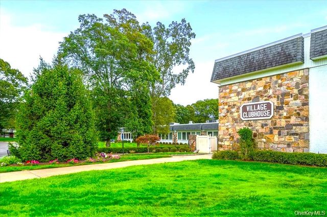 418 Weymouth Court B, Ridge, NY 11961