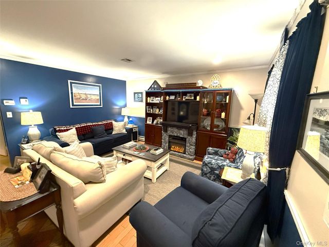 418 Weymouth Court B, Ridge, NY 11961