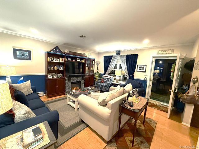 418 Weymouth Court B, Ridge, NY 11961