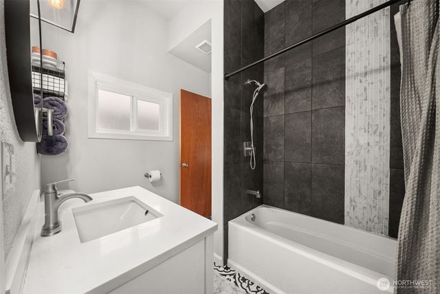 262 SW 2nd St, Chehalis, WA 98532