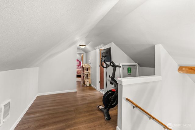 262 SW 2nd St, Chehalis, WA 98532