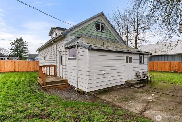 262 SW 2nd St, Chehalis, WA 98532
