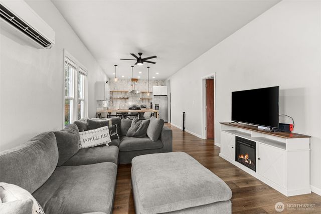 262 SW 2nd St, Chehalis, WA 98532