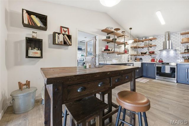 1436 Teson Road, Hazelwood, MO 63042