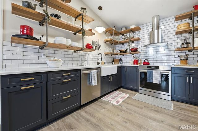 1436 Teson Road, Hazelwood, MO 63042