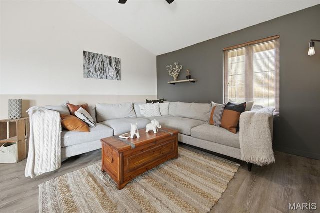 1436 Teson Road, Hazelwood, MO 63042