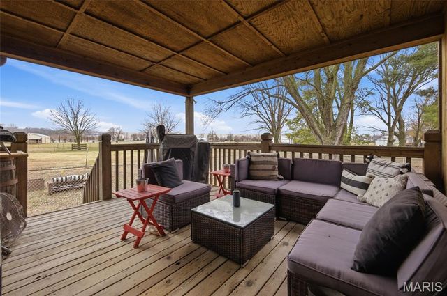 1436 Teson Road, Hazelwood, MO 63042