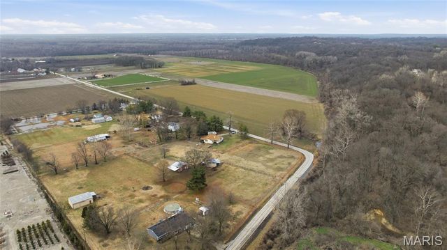 1436 Teson Road, Hazelwood, MO 63042