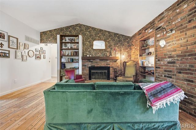 1436 Teson Road, Hazelwood, MO 63042