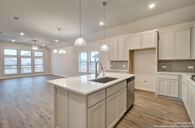 2036 Stephanie Avenue, New Braunfels, TX 78132