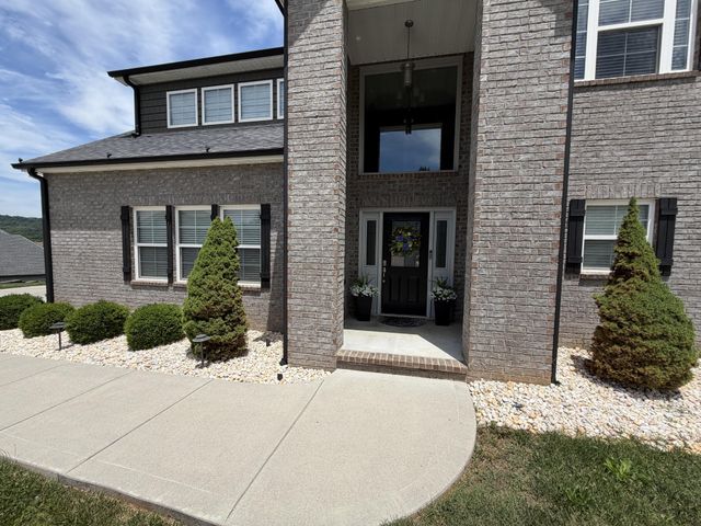 516 Tuxford Ln, Knoxville, TN 37912