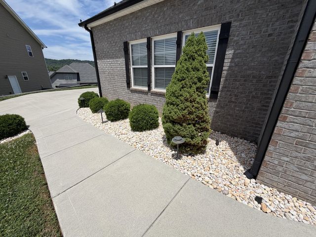 516 Tuxford Ln, Knoxville, TN 37912