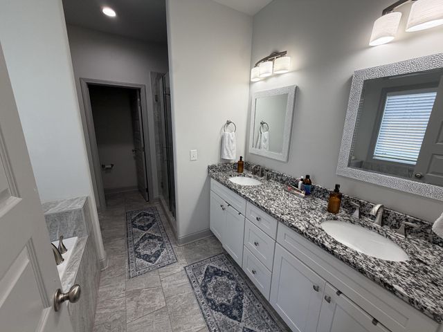 516 Tuxford Ln, Knoxville, TN 37912