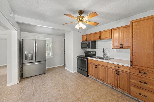 7062 47TH STREET N, Pinellas Park, FL 33781