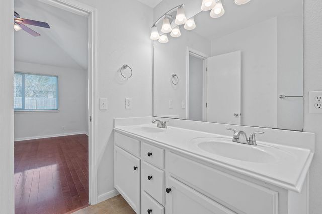 603 Caballero RD, Leander, TX 78641