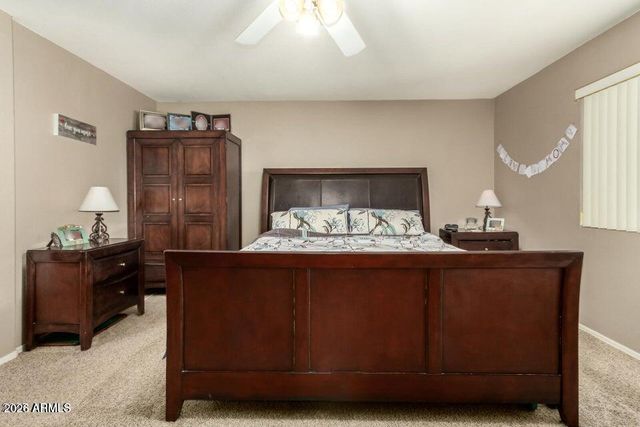 8642 W HARMONY Lane, Peoria, AZ 85382