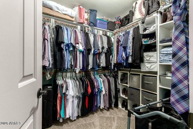 8642 W HARMONY Lane, Peoria, AZ 85382