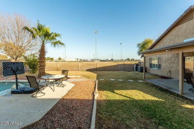 8642 W HARMONY Lane, Peoria, AZ 85382