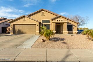 8642 W HARMONY Lane, Peoria, AZ 85382