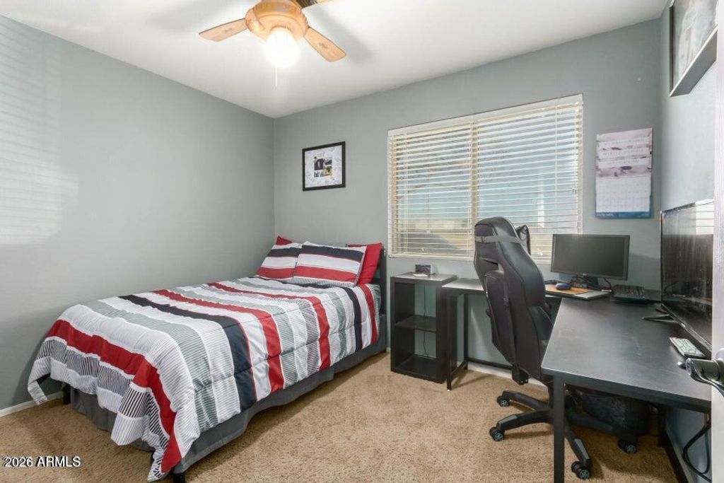 Image 20 of property listing at 8642 W HARMONY Lane, Peoria, AZ 85382