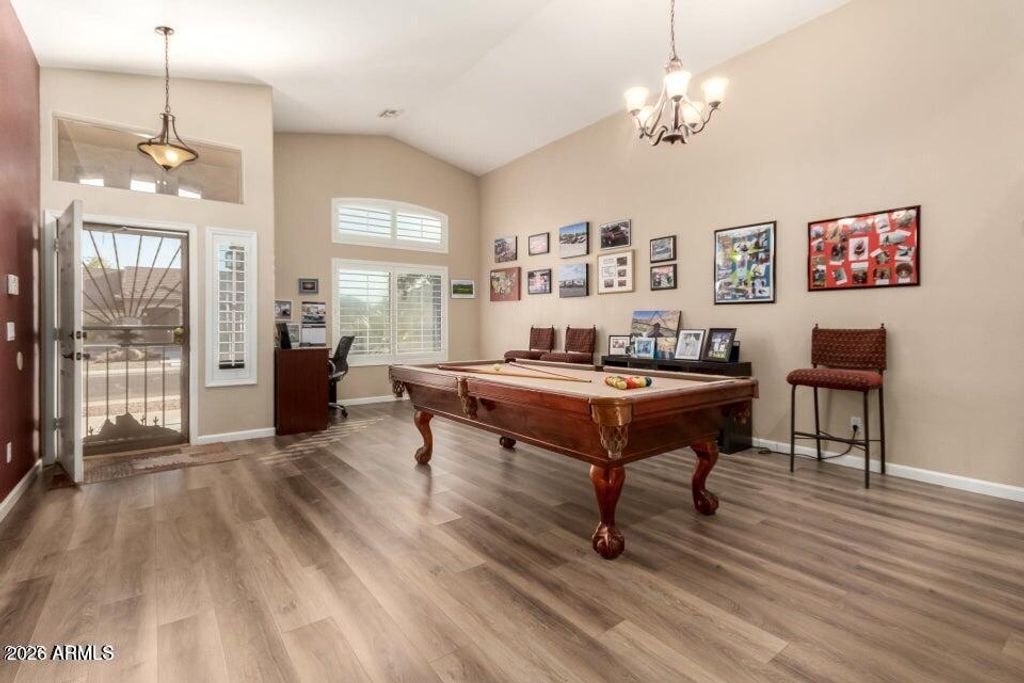 Image 5 of property listing at 8642 W HARMONY Lane, Peoria, AZ 85382